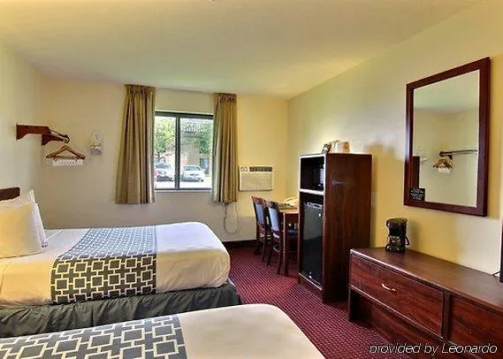 Americas Value Hotel 2*