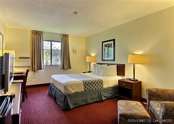 Americas Value 2* Fargo