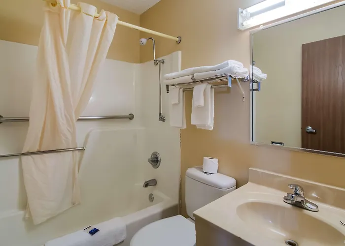 Americas Value Hotel 2*