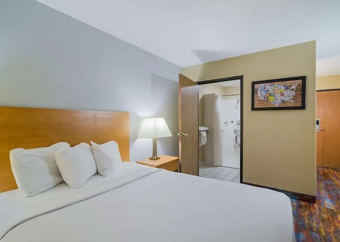 Americas Value Hotel