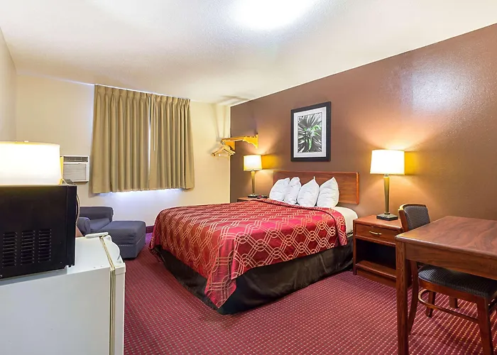 Americas Value Hotel Fargo