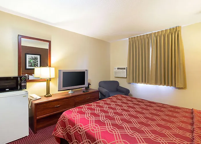 Americas Value Hotel 2*